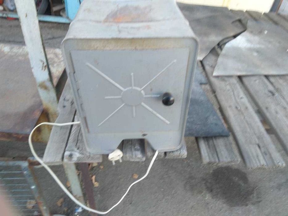 Продам духовку СССР .