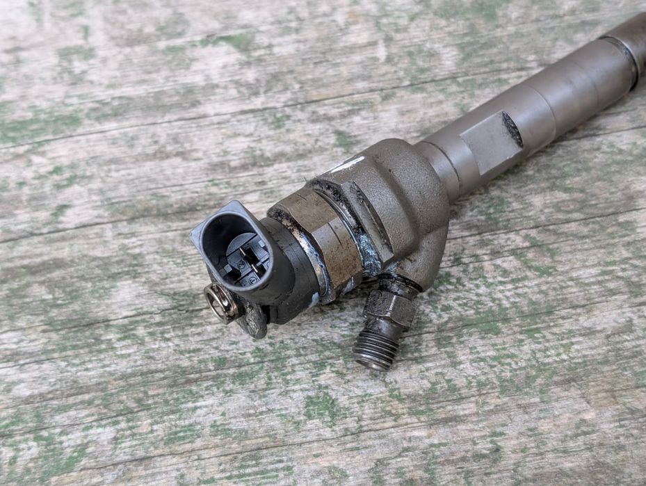 Injector BOSCH pentru BMW 143 cai, N47, diesel, E87, E90, E91 etc