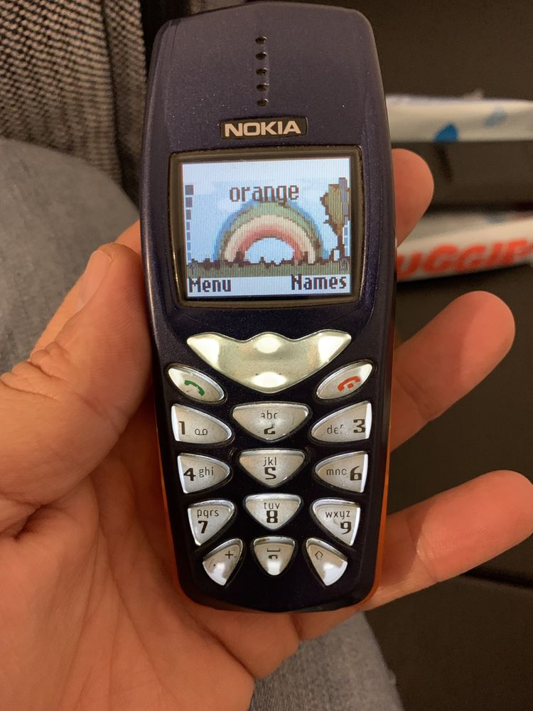 Nokia 3510i ,orice retea