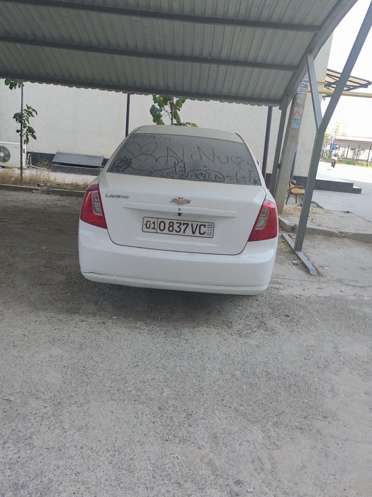 2 ta Gentra sotiladi