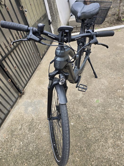 Bicicletă electrică Cube