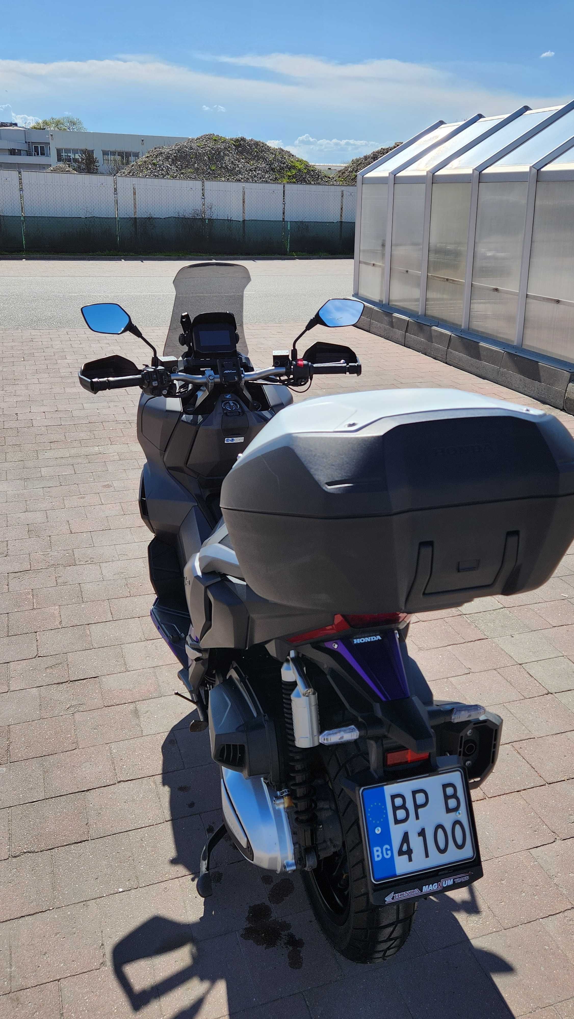 Honda adv 350 скутер