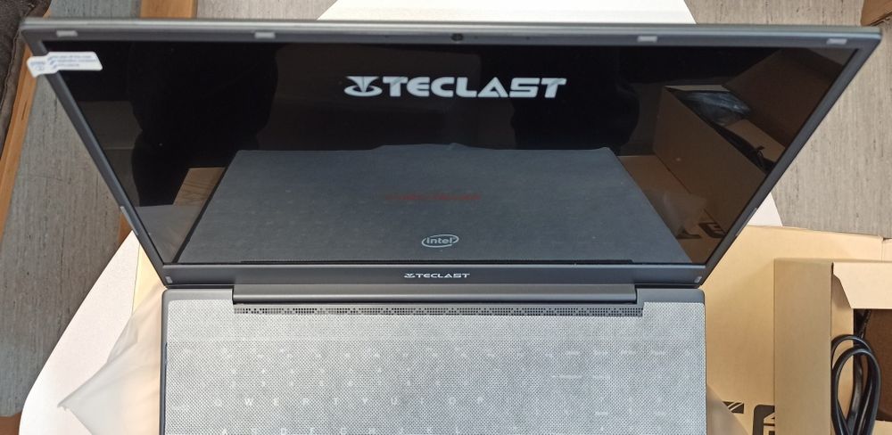 Laptop Teclast F15 Plus 2, 15,6 inchi, Intel N4120 Quad-Core, 8 GB