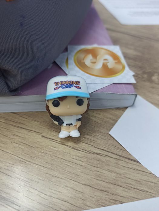 Дастин обмен в описании на кого