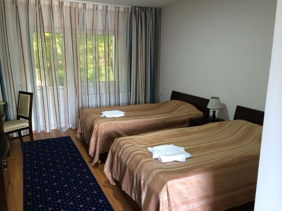 Inchiriez 10 camere la Breaza, jud Ph, pentru Revelion