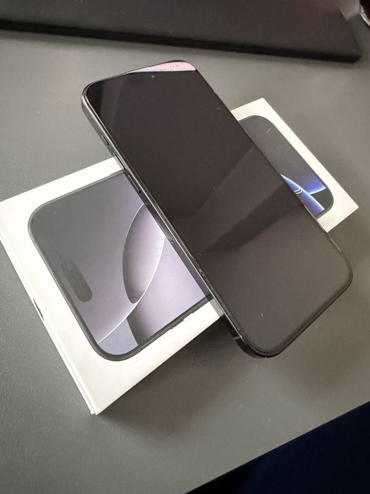 iPhone 16 Pro Max 256gb в гаранция