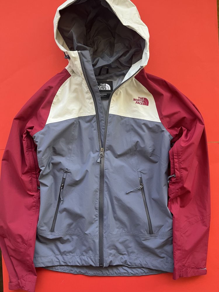 The North Face : DryVent Jacket S / Оригинал