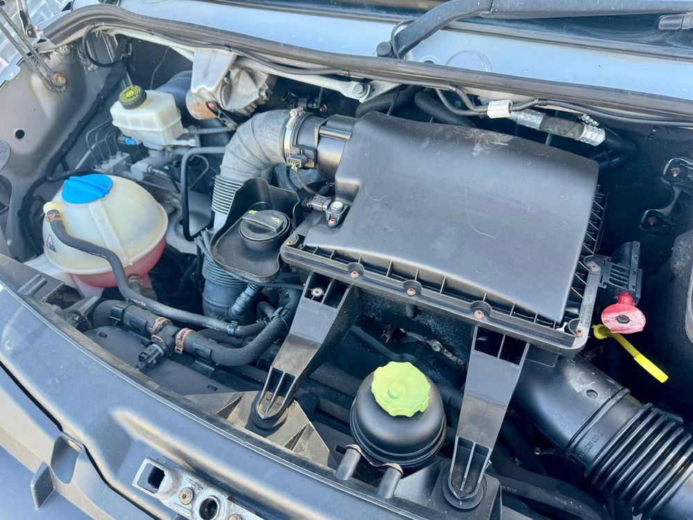 Dezmembrez VW Crafter Motor 2.0 an 2016 euro 5 import Anglia