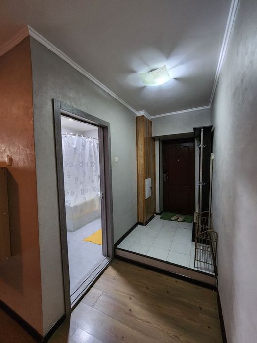 Продаётся квартира. Юнусабад-4   2/2/4