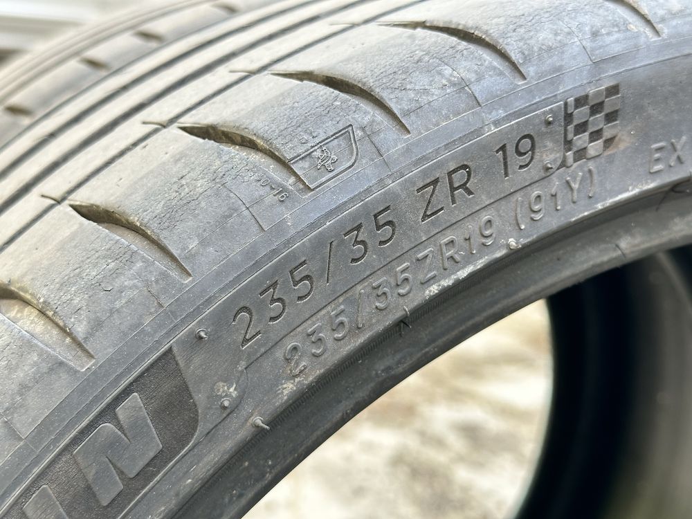 Anvelope Michelin PS4S 235/35 R19