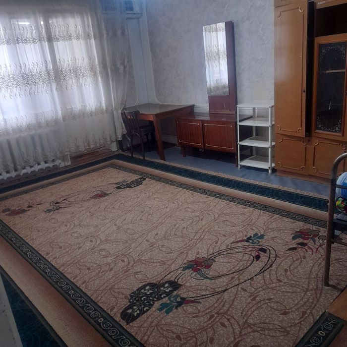 kvartira qizlar qoyiladi