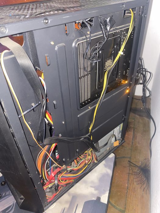 Pc gaming ryzen 5-5600x, Rx 580 8gb, 24 gb ram