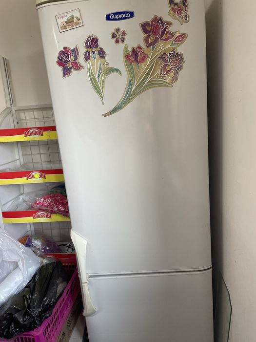 Работаюши холодильник Бирюса