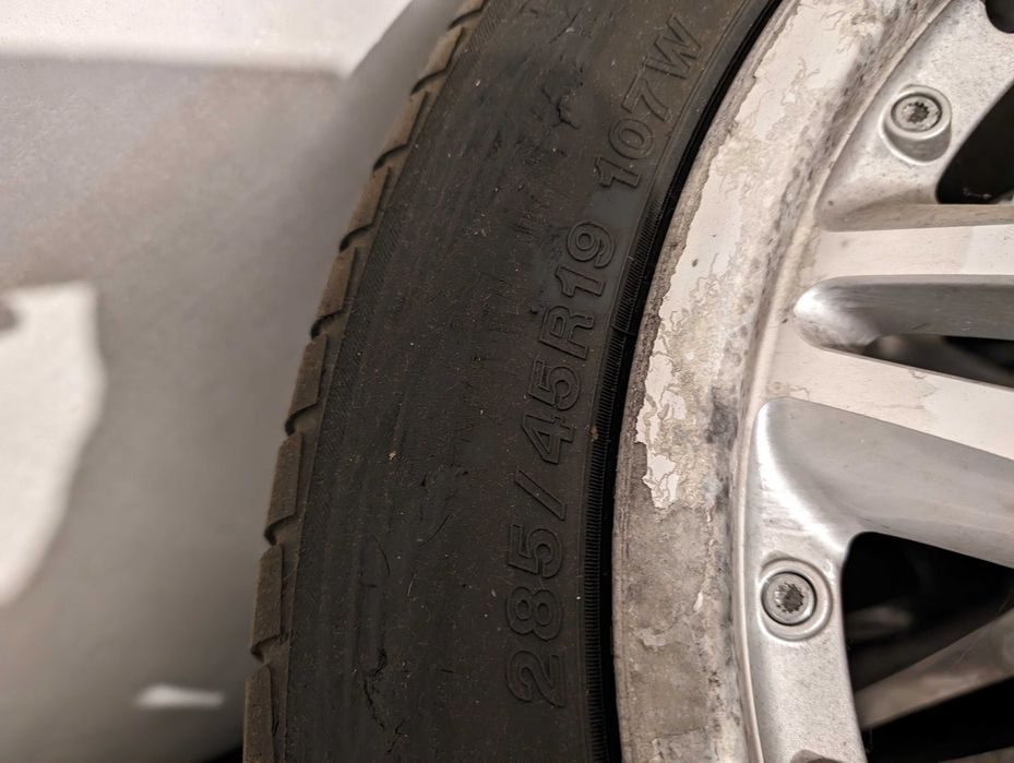 Спортни гуми Yokohama 285 45 19 + оригинални джанти Mercedes