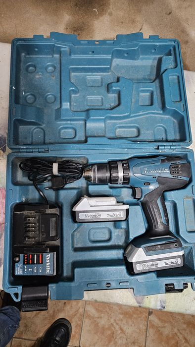 Bormașina Makita 18v
