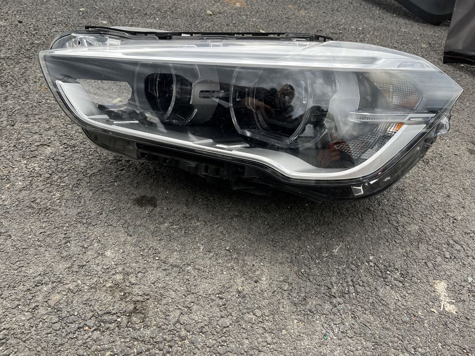 Фар BMW X1 F48 LED 2016 ляв и десен