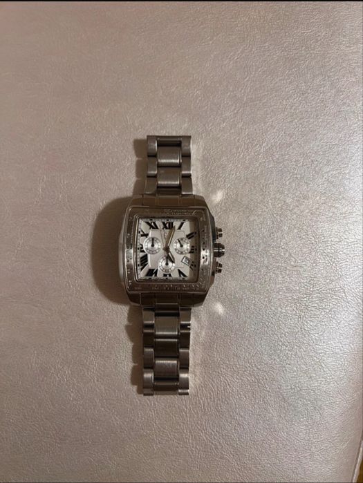 ceas guess barbatesc