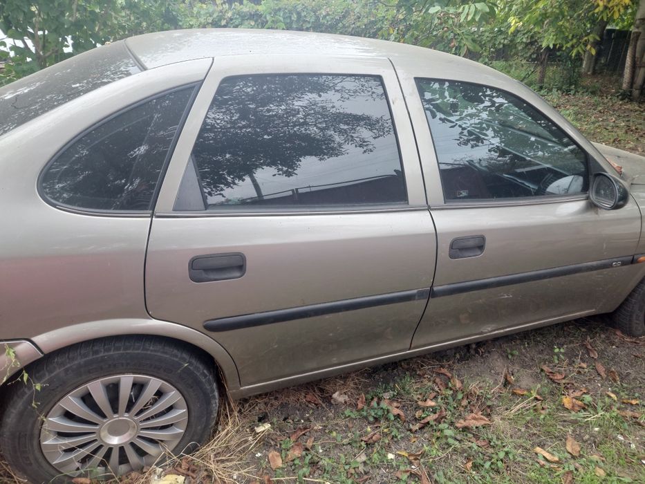 Opel Vectra benzina
