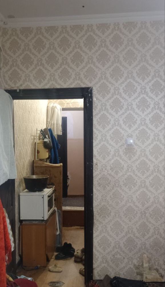 1/1/4. Квартира 18 м² в бывшем общежитии. Спутник-4 (Сергели). Метро