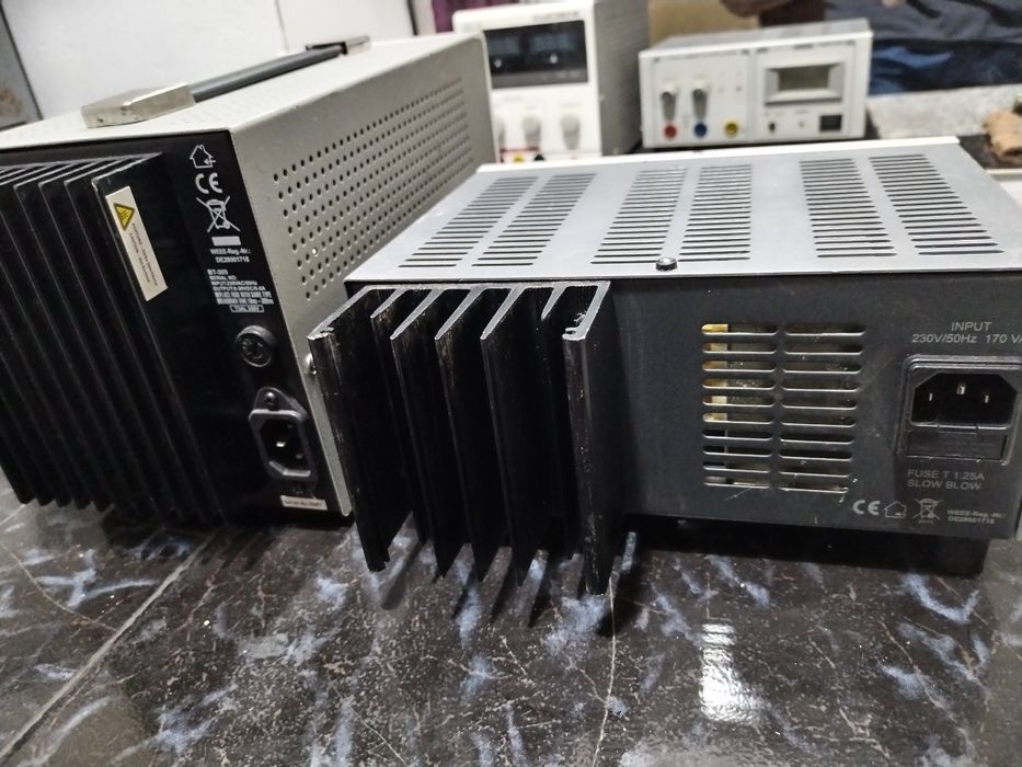 Sursa Voltcraft PS 1302d