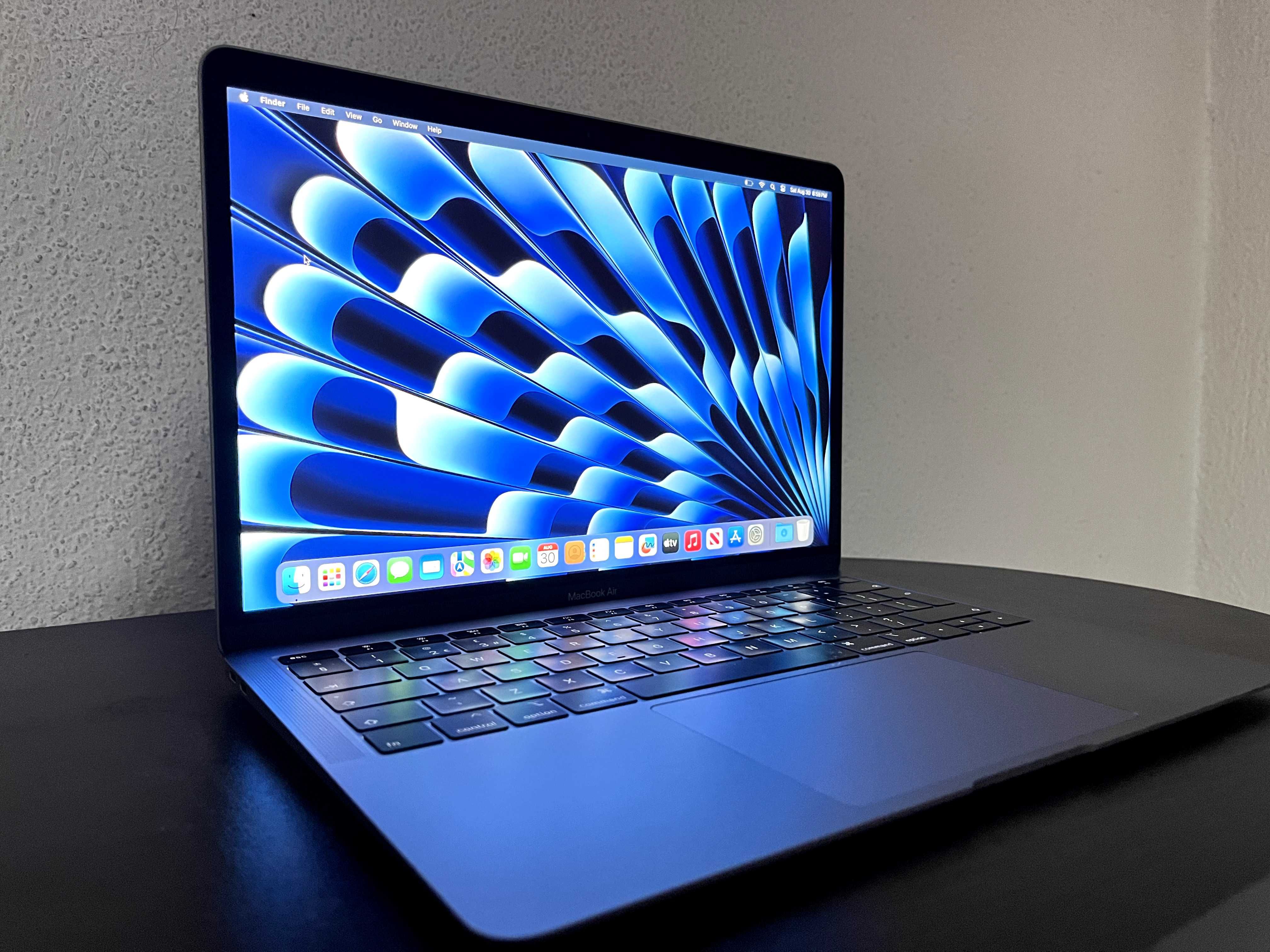 Apple MacBook AIR 13 A1932 i5 3.6Gz 16GB 512GB NVMe Space Gray