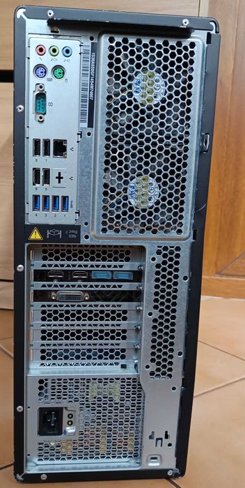 Calculator Unitate PC Gaming Lenovo ThinkStation  i7 10700k Ram 32 Gb