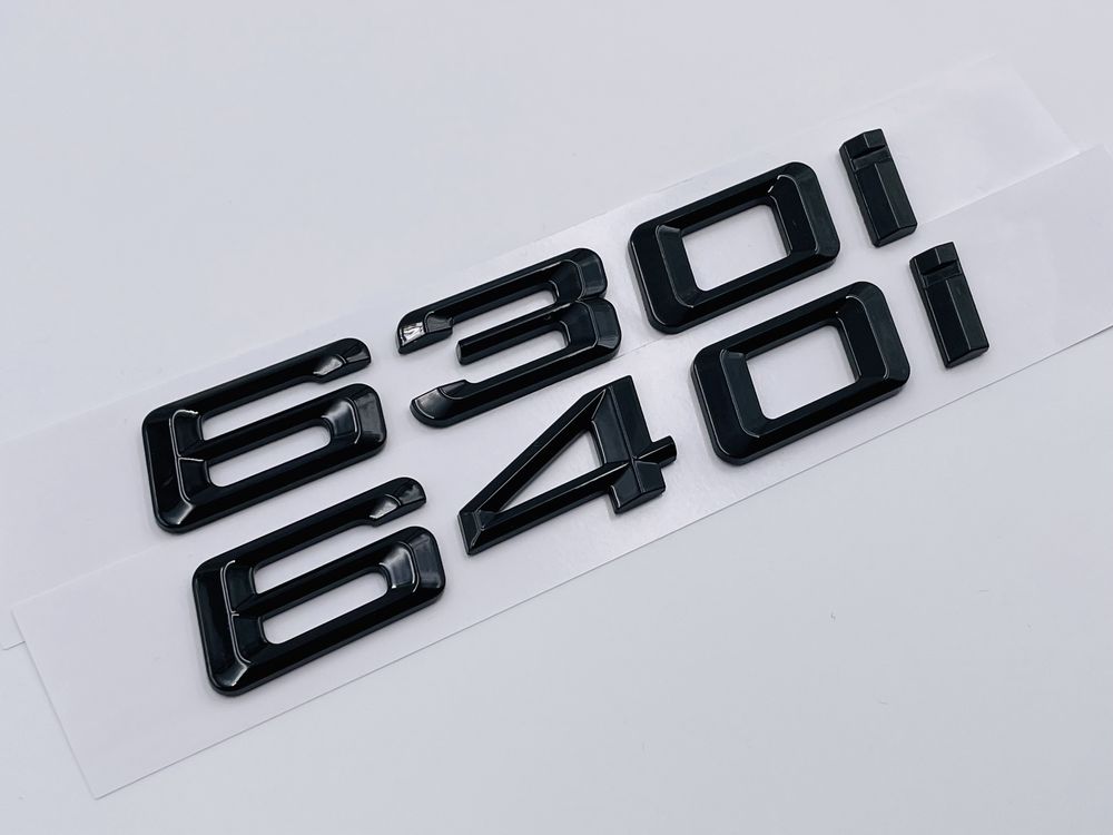 Emblema BMW Motorizare Seria 6 benzina negru