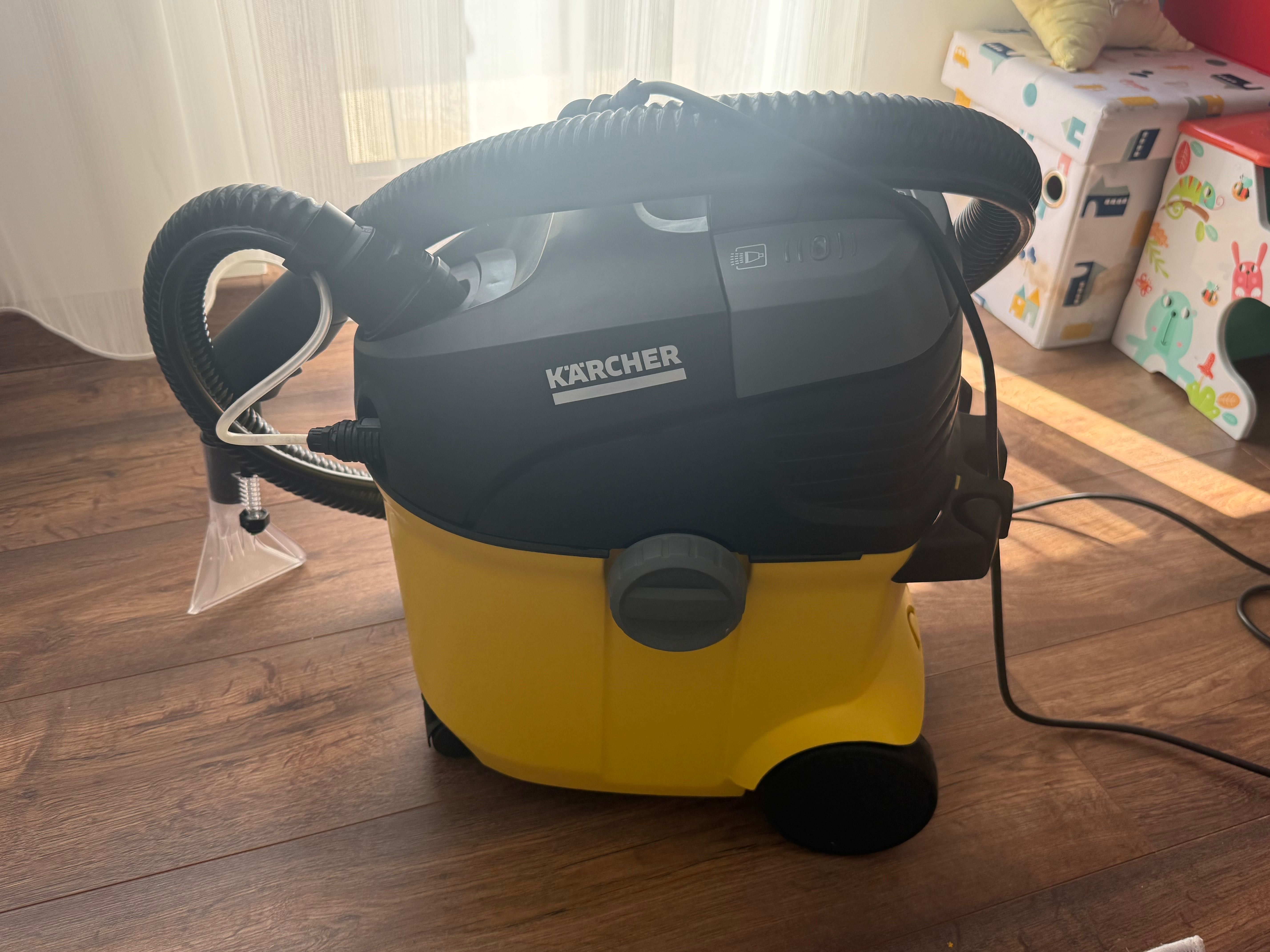 Перяща прахосмукачка на Karcher 5.100