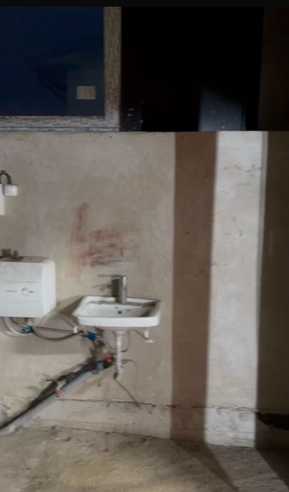 Hala 300 mp2+Curte Betonata 800 mp2