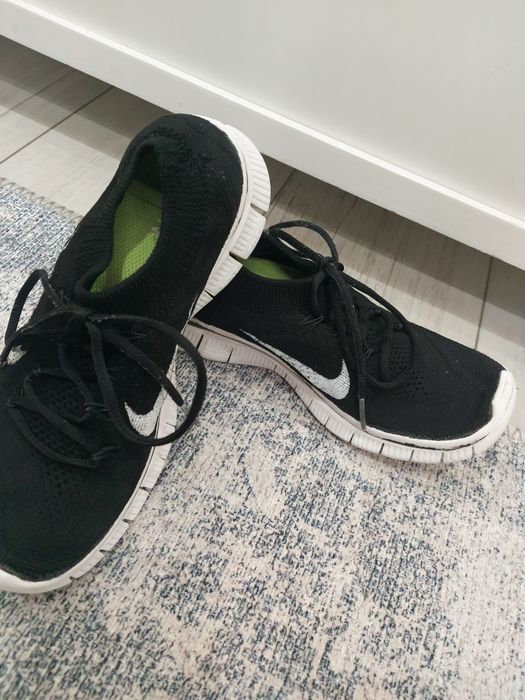 Маратонки   Nike