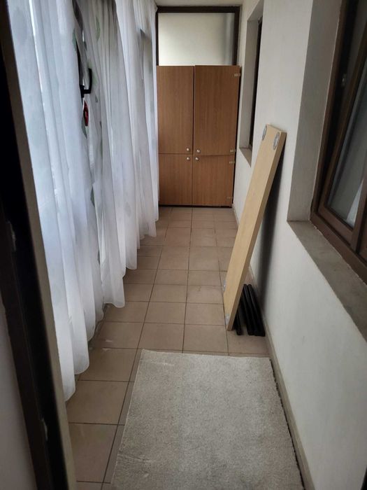 Vand apartament cu 2 camere, la 5 min de metroul Jiului