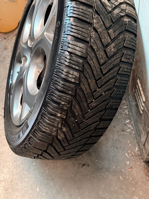 Vand roți r16 echipate de iarnă