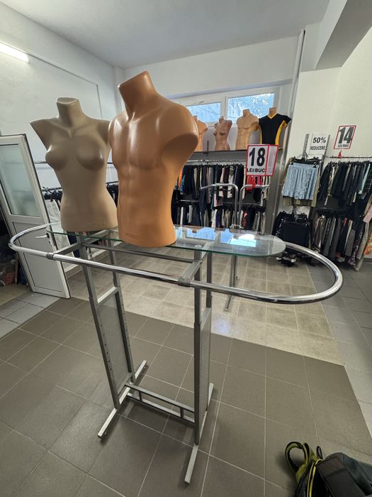 Mobilier,stendere,manechine,umerase magazin haine