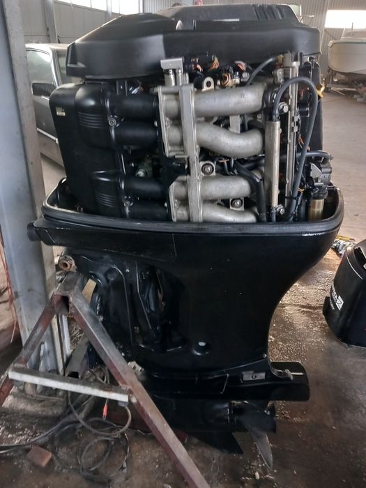 Motot de barca Mercury EFI 115 cp, 4 timpi (model cu cap motor Yamaha)
