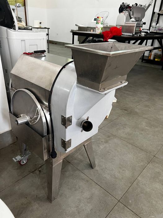 Продаётся всё с пищевого производства и офиса!