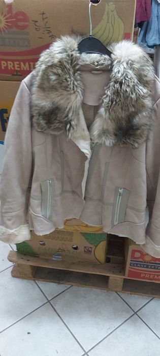 Vand geaca imblanită dame Xl nouă!