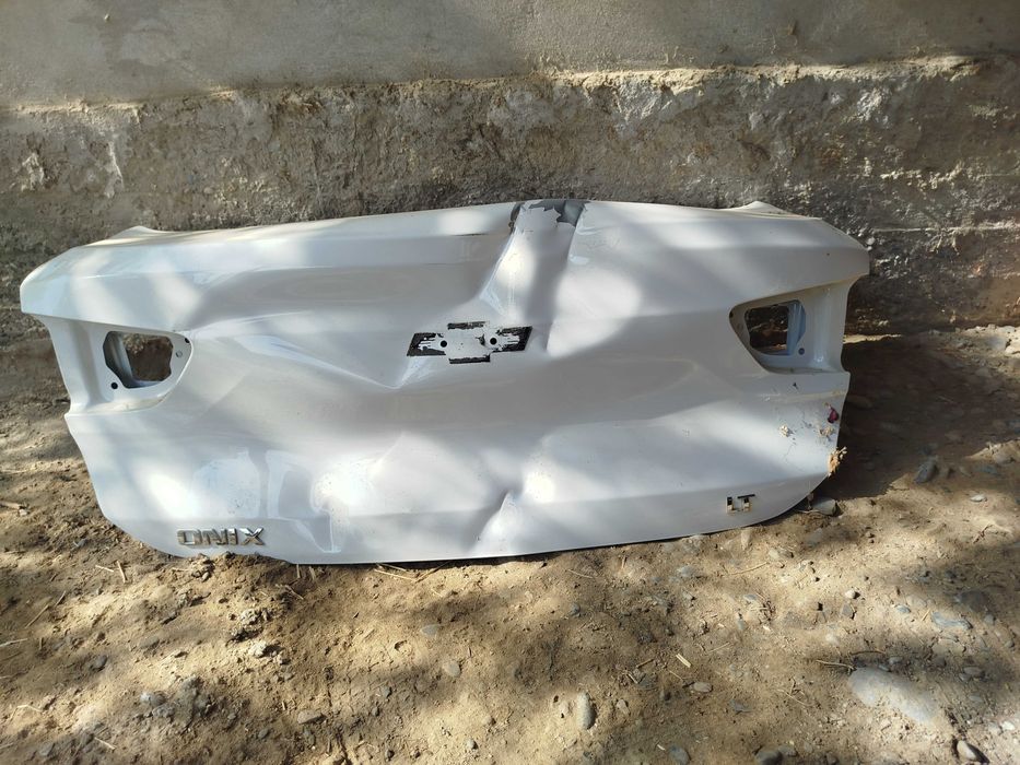 Radnoy Onix Bagaj Sotiladi qattiq udar yemagan udar ichiga otmagan