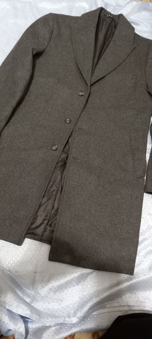 Шерстяное пальто новое
