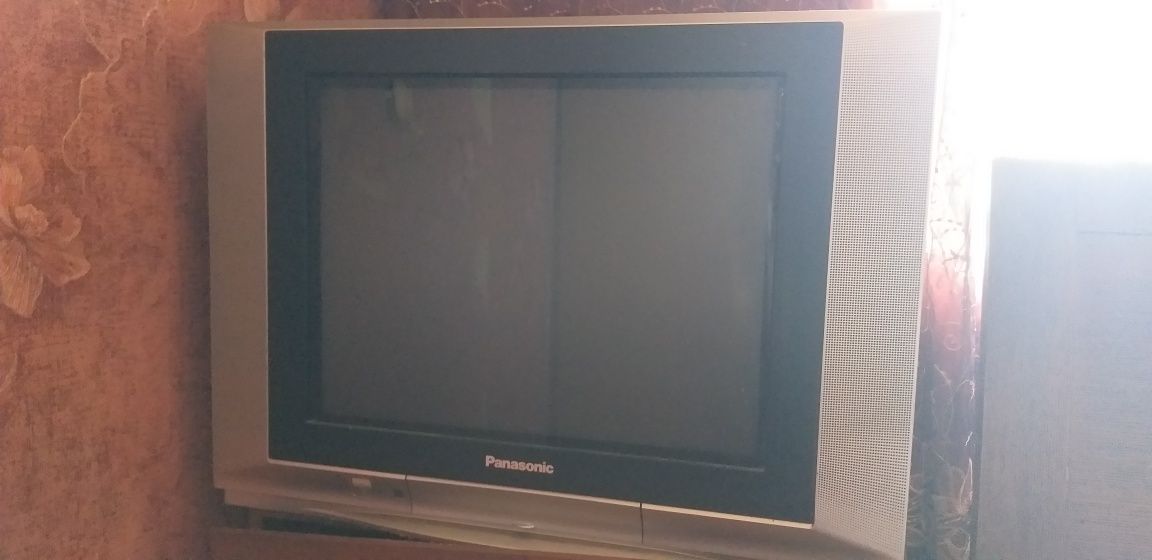 Телевизор LG  в хорошем состоянии