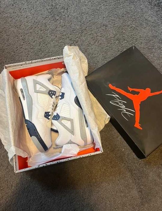 Jordan 4 Retro Midnight Navy 40-44