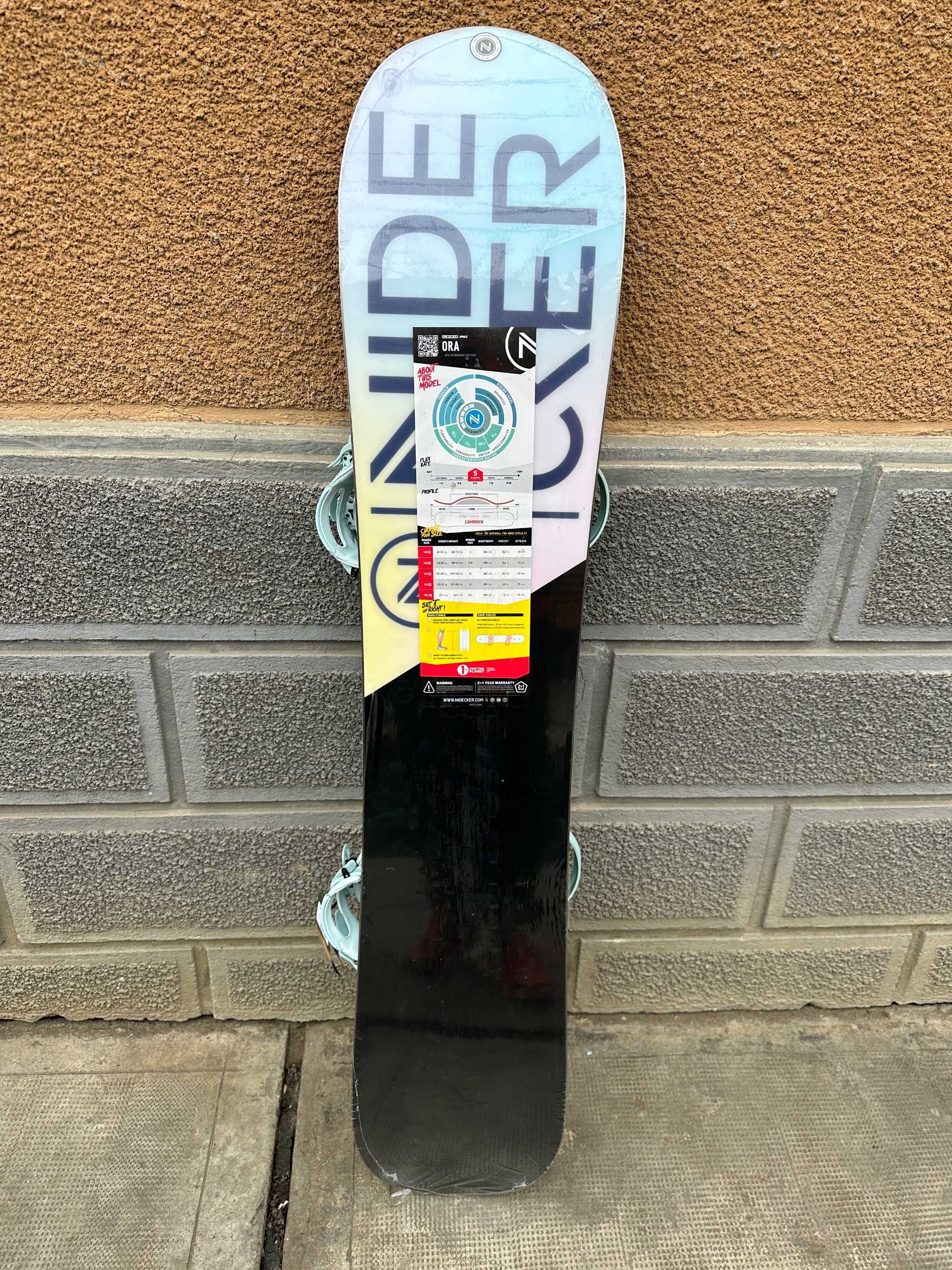 placa noua snowboard nidecker ora L143cm