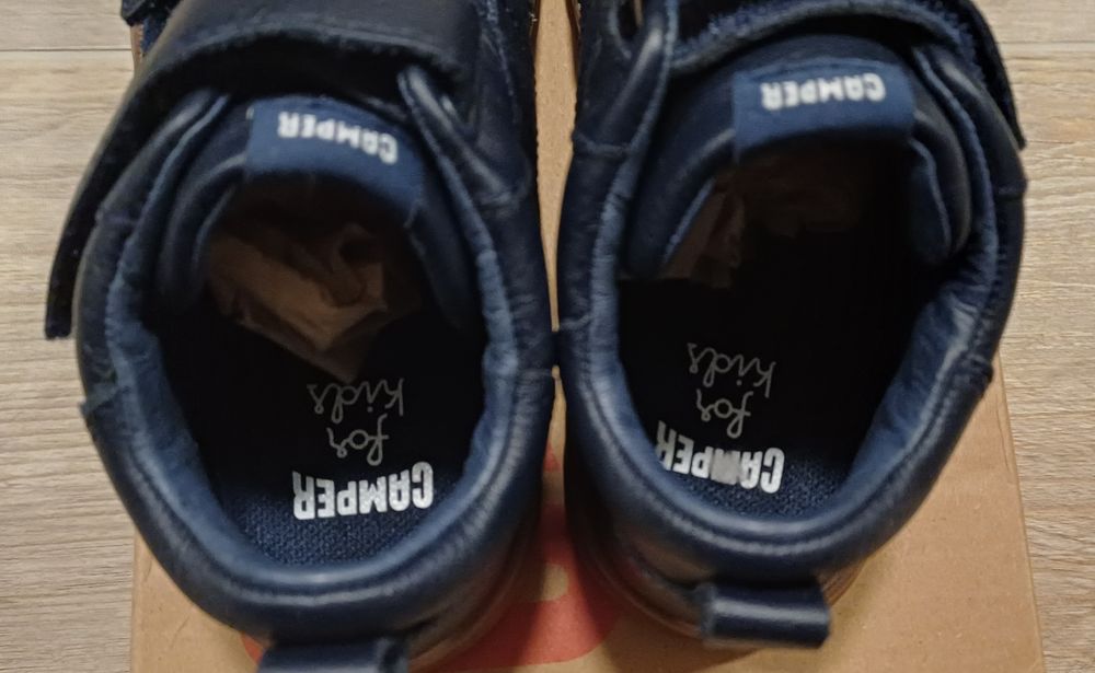 Pantofi adidas ghetute Camper piele talpa cauciuc noi nouti m.30