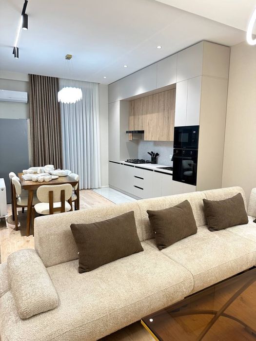 Сдается 2-комнатная квартира в новостройке на БИЙ