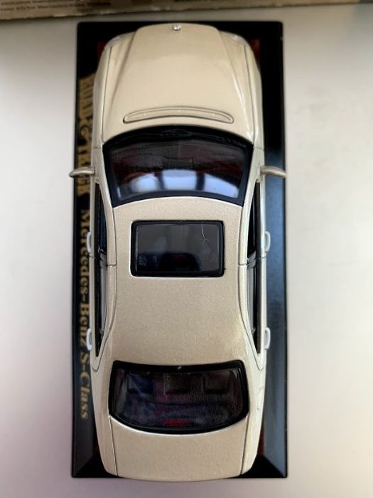 macheta Mercedes Benz S Klasse W220 collector edition 1:43 sampanie