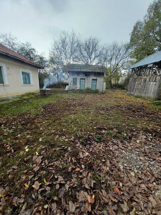 Casă + Teren INTRAVILAN de vânzare în Gura Foii – O oază de liniște!