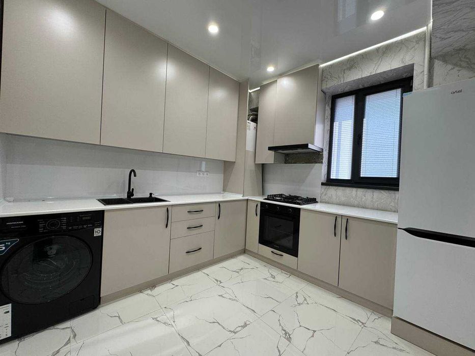 ЖК Sky Builds
3/10/11
Площадь: 62 м²