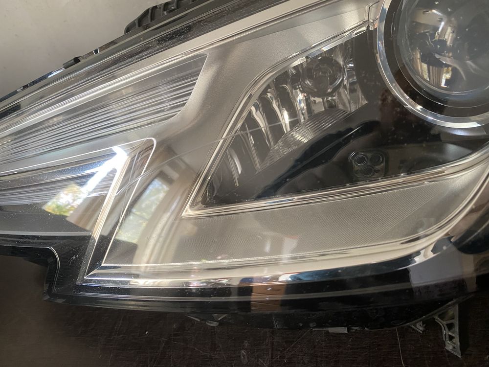 Far stanga bixenon si led Audi A4 B9 facelift an 2016-2020