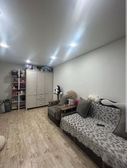 Продам 1 ком.кв. район Голубого рынка.