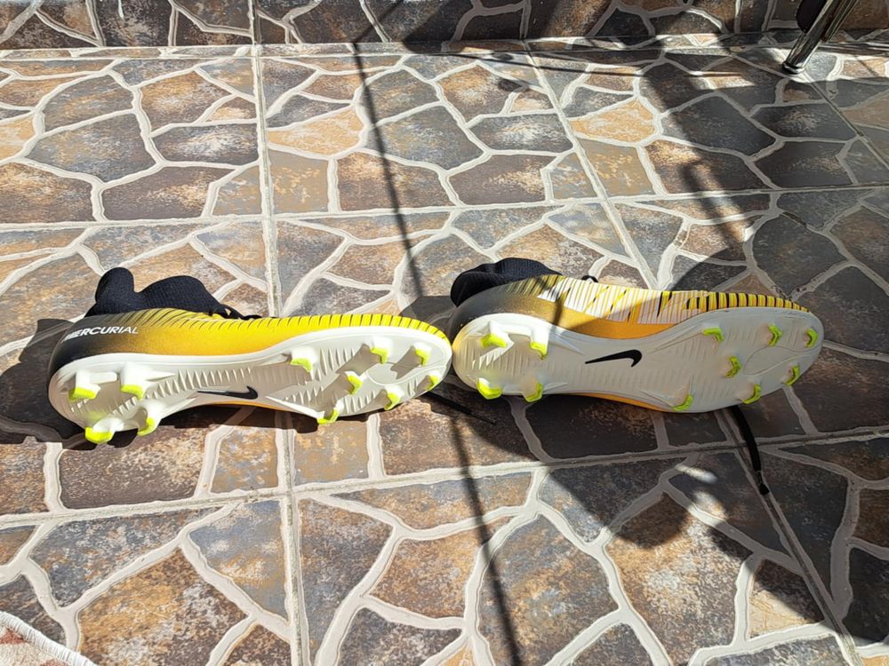 Бутонки нйке mercurial