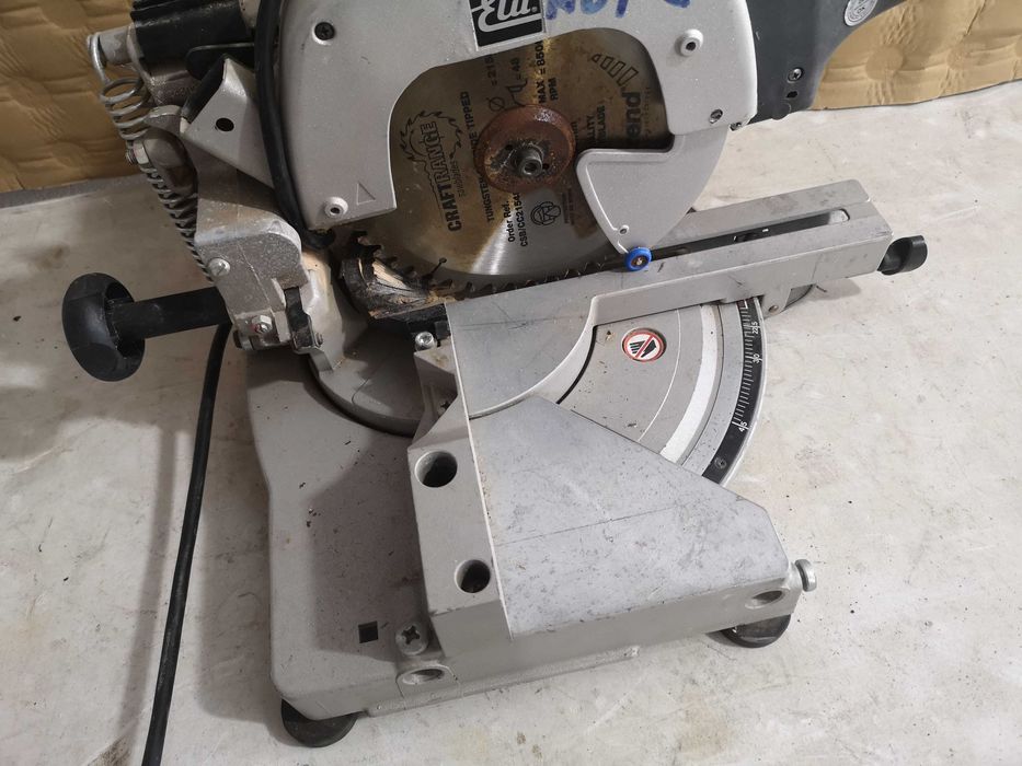 Пендула - Elu 1200W \ 216mm \ 110V